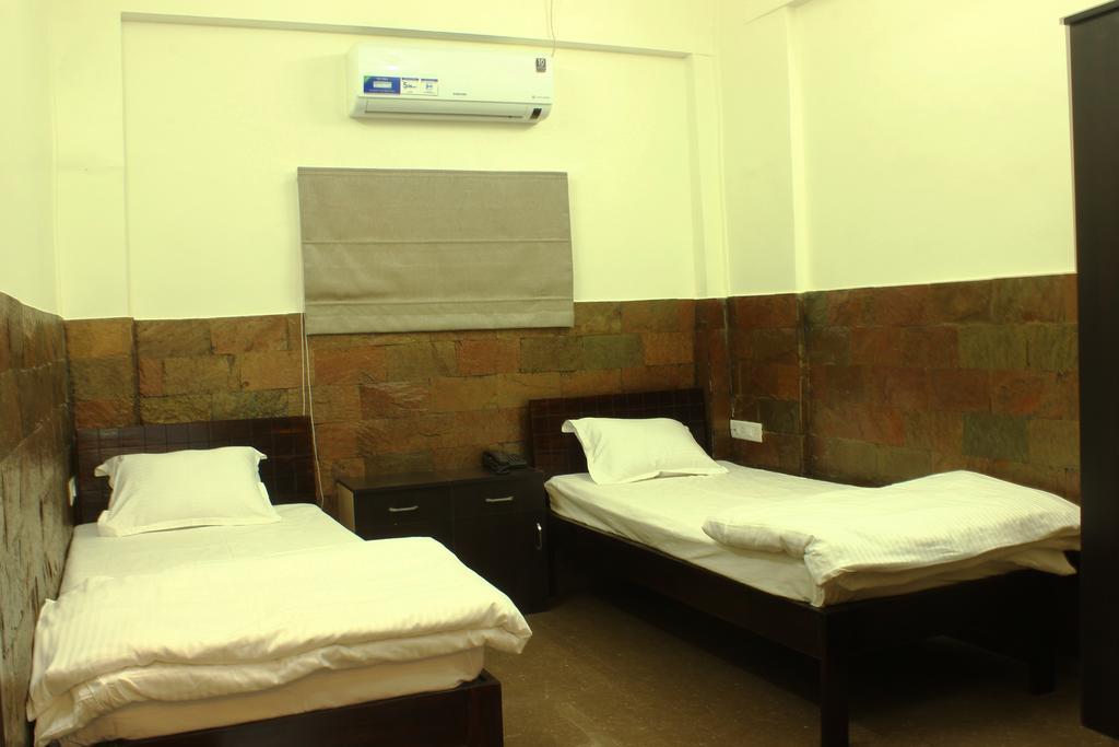 Urban Ville Hotel Pune Exterior foto